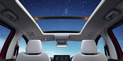 harrier-voice-assisted-panoramic-sunroof-with-mood-lighting_converted
