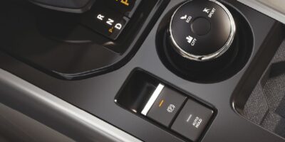electronic-parking-brake-with-auto-hold-1_converted